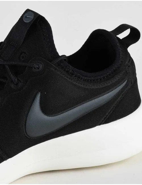NIKE ROSHE TWO