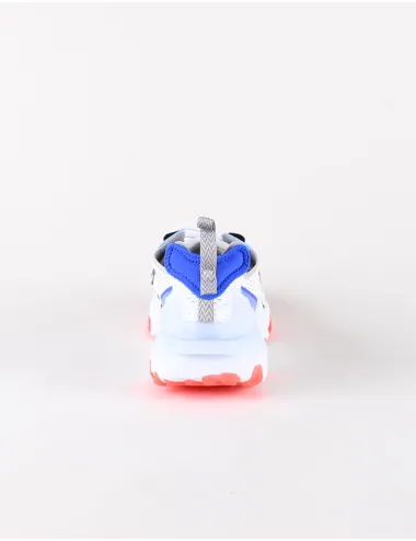 NIKE REACT VISION