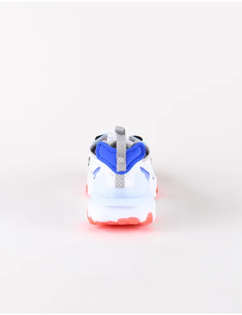 NIKE REACT VISION