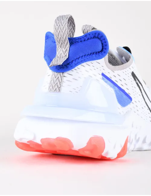 NIKE REACT VISION