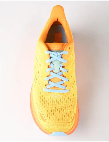 HOKA CLIFTON 8