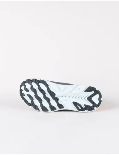 HOKA CLIFTON 8